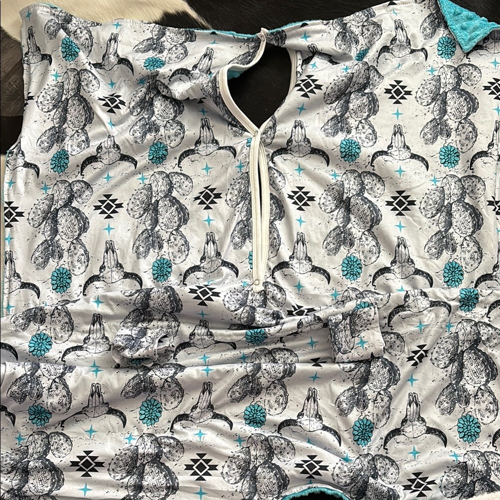 Gray and Teal western breastfeeding coverup